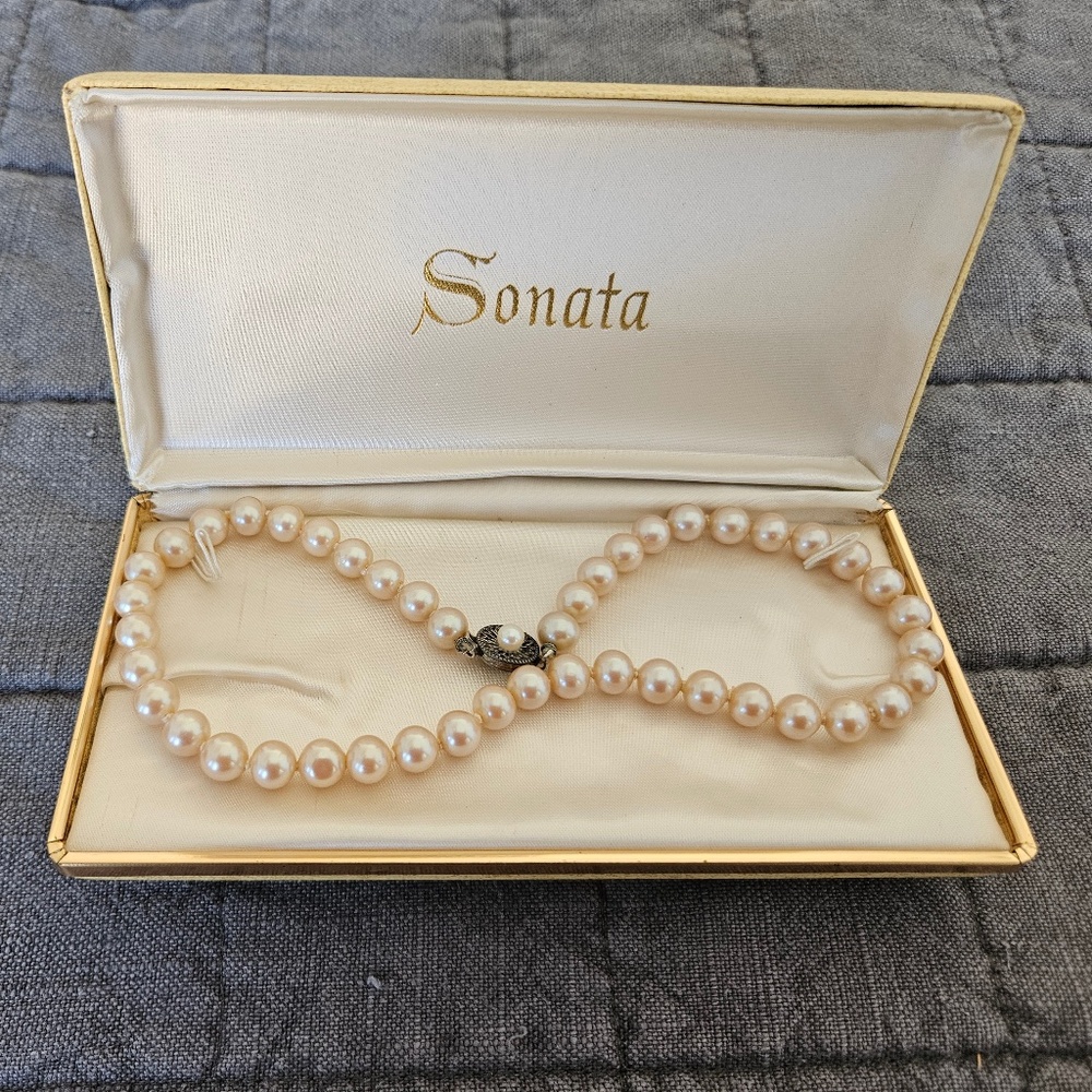 Vintage Sonata Single Strand Faux Pearl Choker